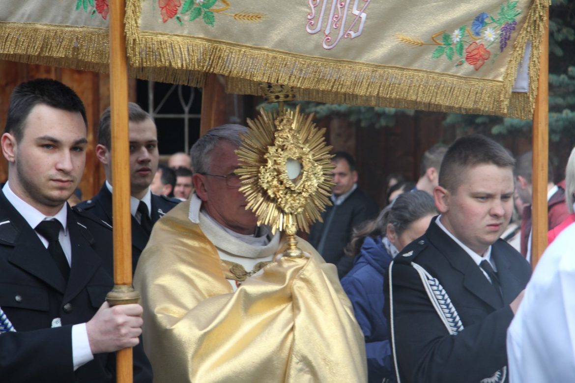 TRIDUUM PASCHALNE W PARAFII CHŁOPICE